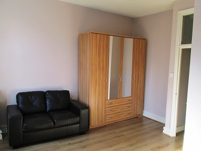 Well located 1bed flat in Stoke Newington N16.